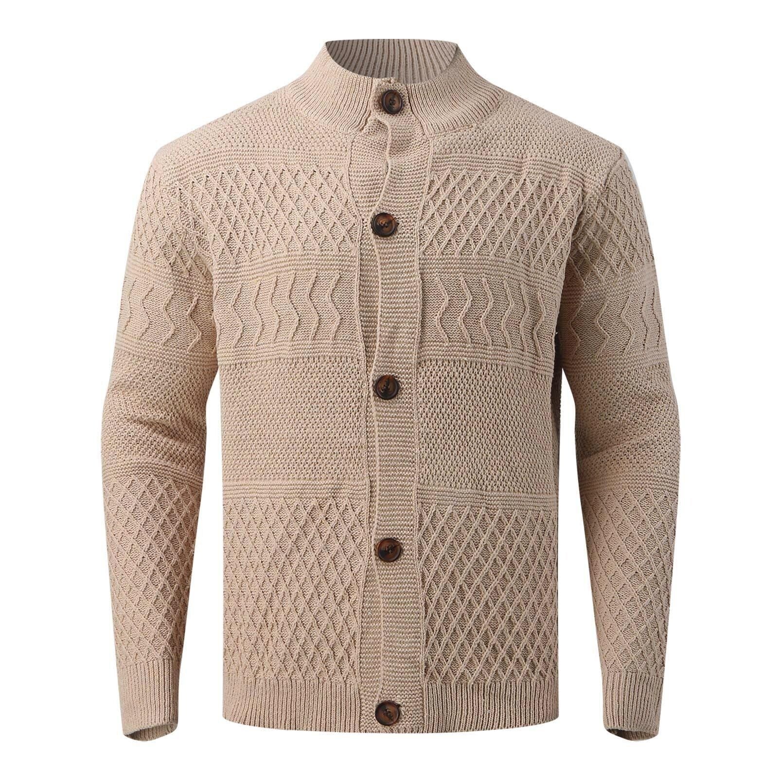 Grof gebreid beige wintervest voor mannen, perfect voor koude dagen en winterse activiteiten.






