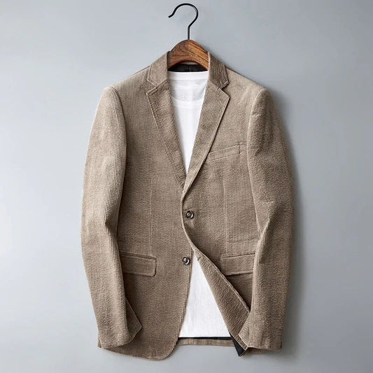 Stijlvolle heren blazer in beige met geribde textuur, perfect voor zakelijke en casual looks.






