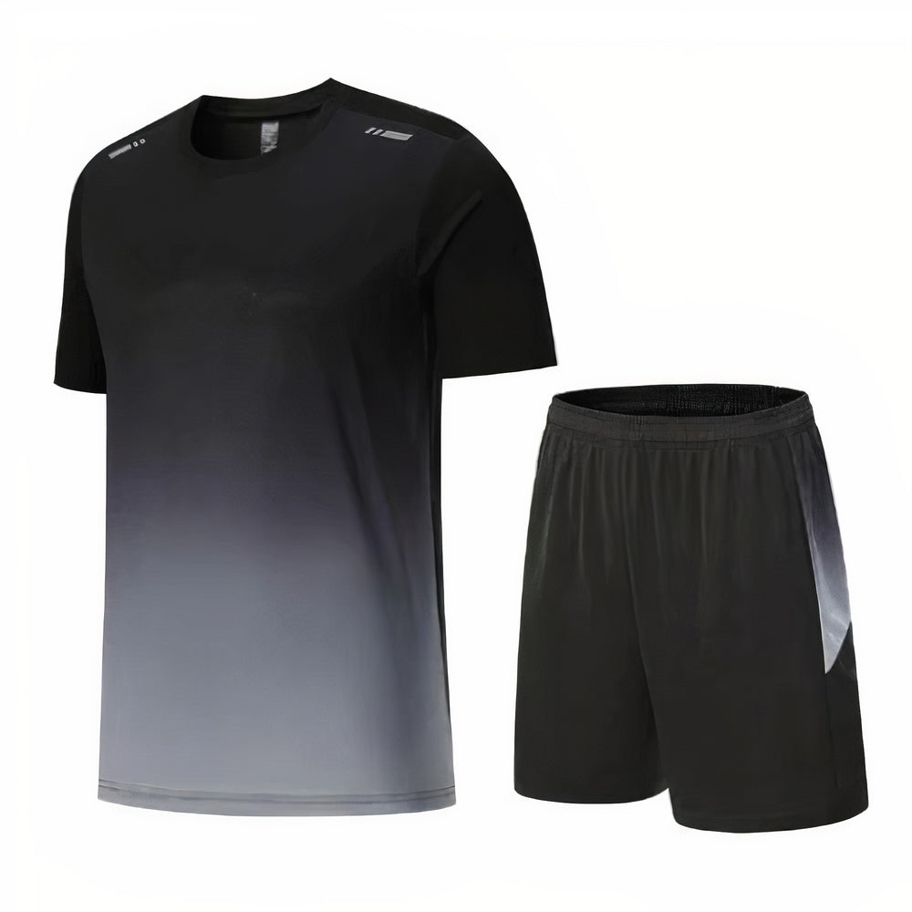 Stijlvolle sportieve zomerset voor heren met ademend shirt en comfortabele shorts.