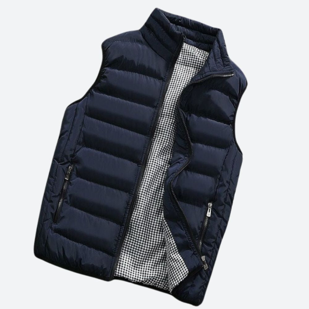 Stijlvolle waterdichte bodywarmer voor mannen, ideaal voor herfst- en winterdagen, biedt comfort en bescherming tegen nat weer.