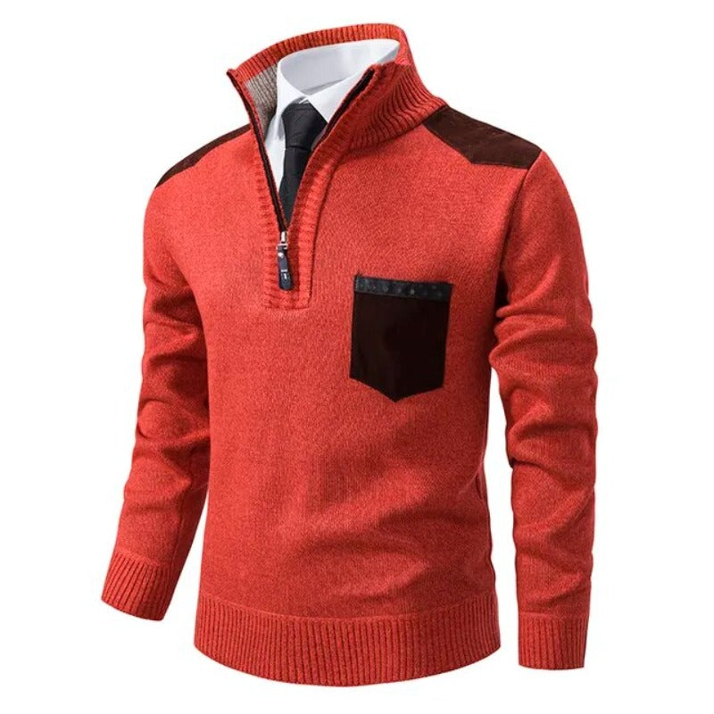 Warme winterpullover voor mannen in bruin met opstaande kraag, halve rits en contrasterende schouderdetails.