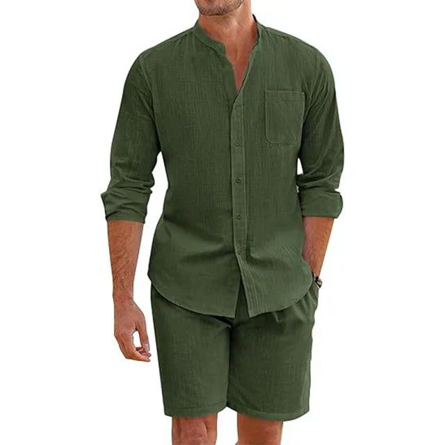 Modieus heren zomerset met luchtig overhemd en comfortabele shorts, ideaal voor casual en chique gelegenheden.